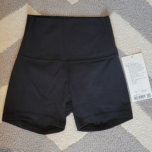 NWT LULULEMON Align HR Short "4